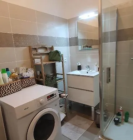 A 10 Min A Pied De La Plage De Appartement